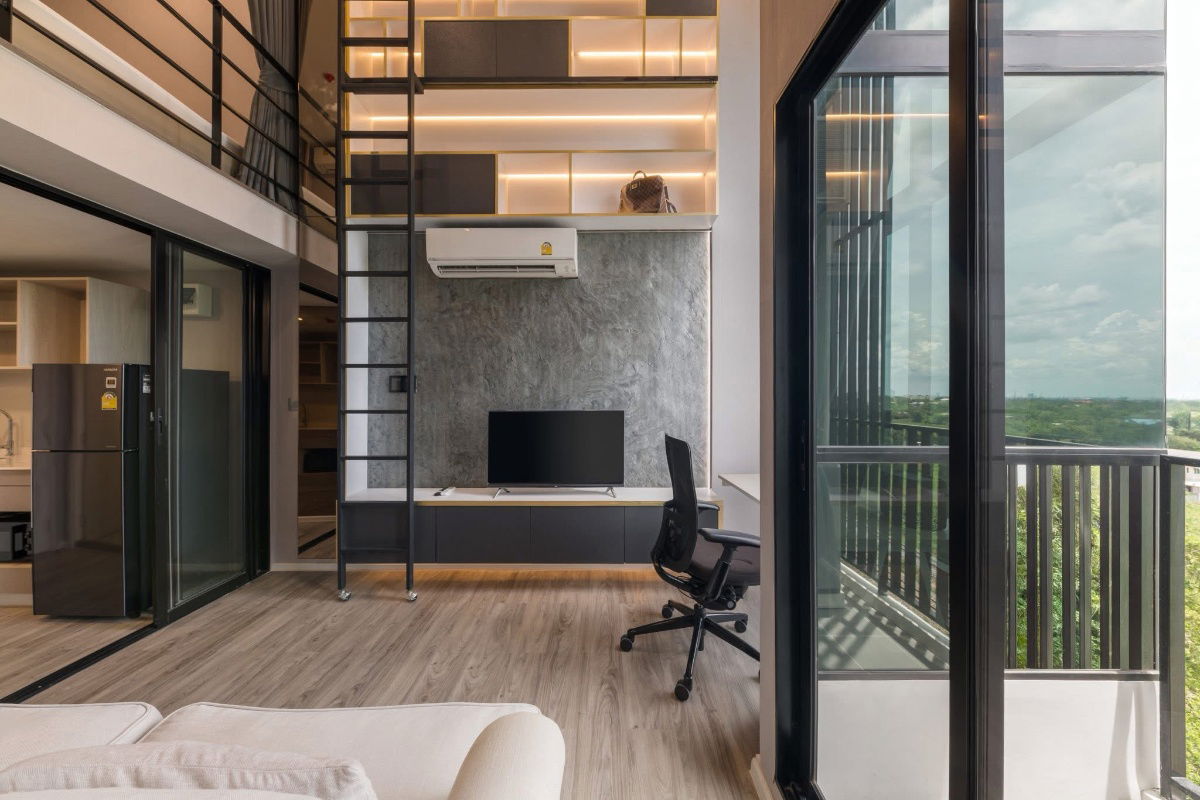 ADD line id : @cutecondo available to touring please make appointment here