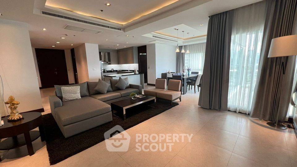 3-BR Condo at Royal Residence Park near BTS Phloen Chit (ID 783093)