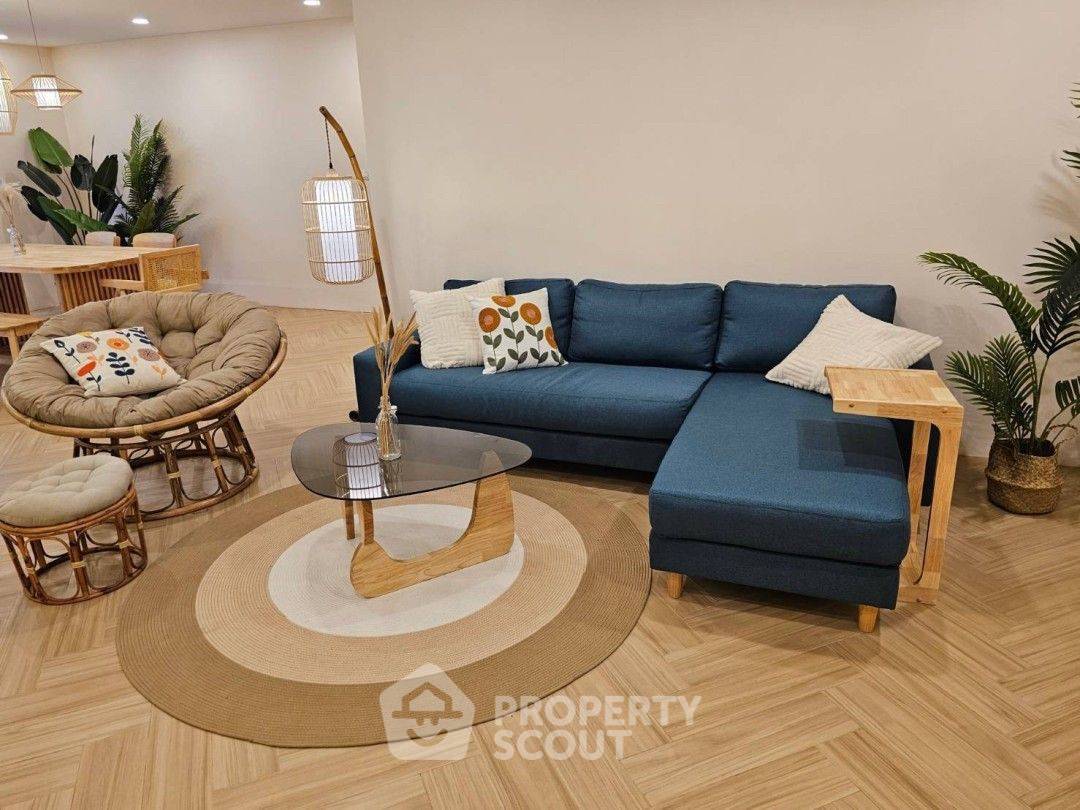 3-BR Condo at Le Premier 1 Condominium near MRT Sukhumvit (ID 1890217)