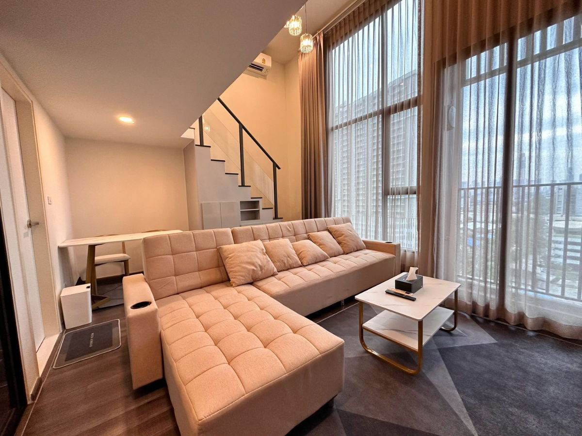 Knightsbridge space rama 9 on the beautiful side, not blocked by the building.  🔥 Fully furnished and decorated 🔥