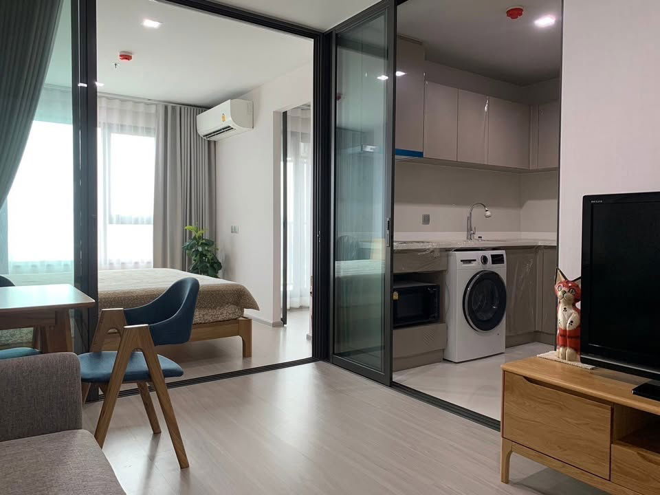 For Rent: Life Ladprao - 1-Bedroom Condo, East-Facing, High Floor