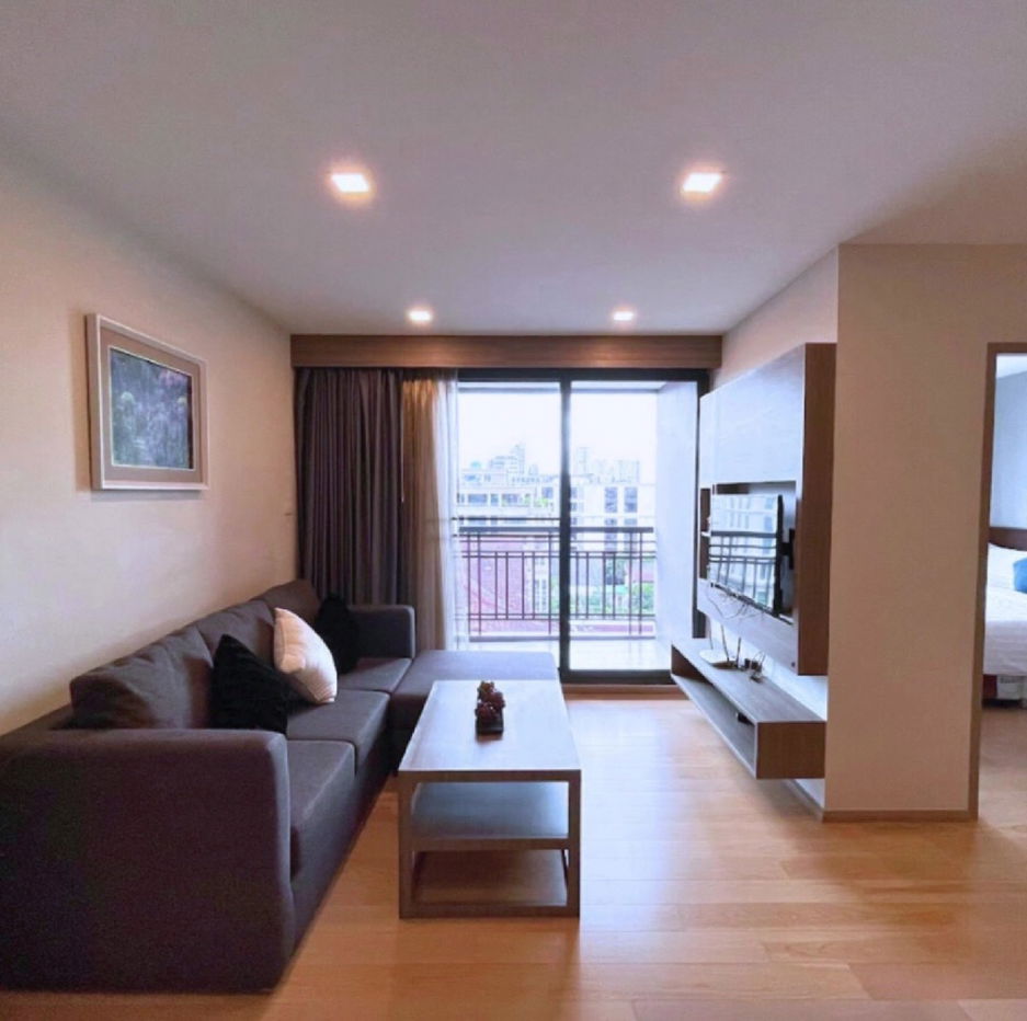 Art @ Thonglor                    25