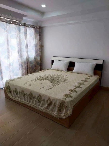 Cheap condo for rent, Sriracha Place, fully furnished, move in Ready, great location, near Robinson Department Store