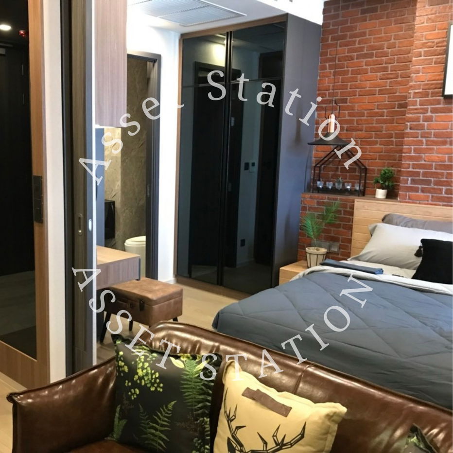 For rent: Ashton Asoke, a luxury condo next to the Sukhumvit MRT station.