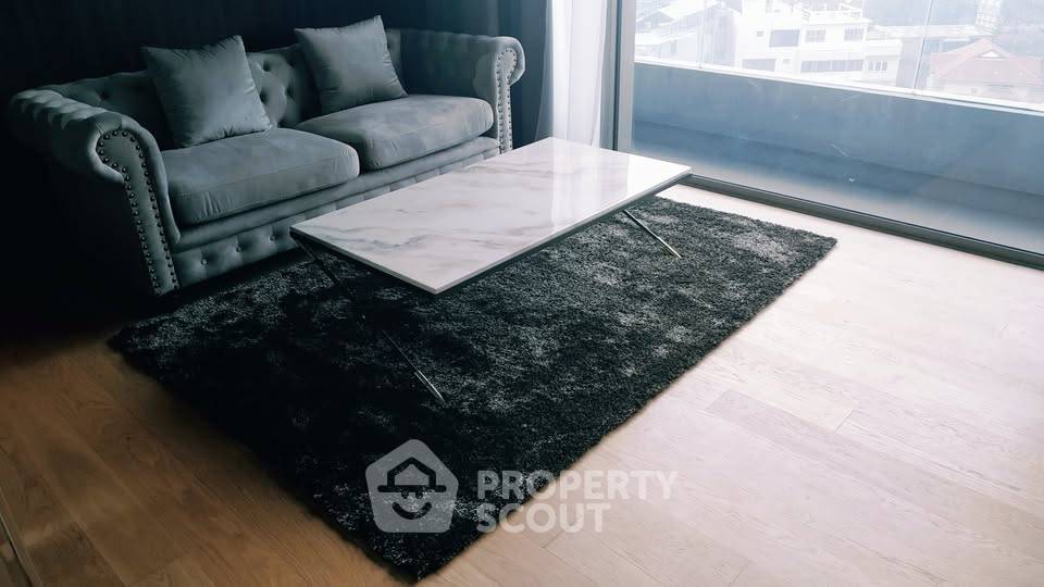 1-BR Condo at Saladaeng One near MRT Si Lom (ID 2438914)