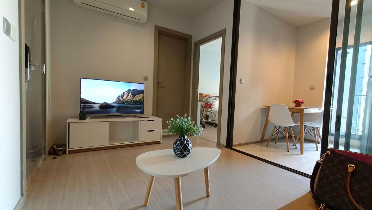 for Rent Life Asoke Rama 9 Condo 🌻ライフ アソーク ラマ9 near MRT Rama 9, Bangkok