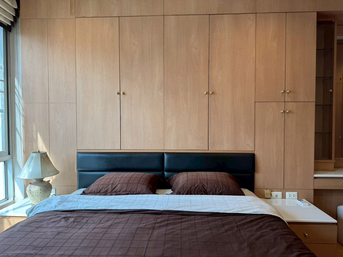 EC96907 – Condo for Rent in the Heart of Asoke | 2 Bedrooms, 2 Bathrooms | High Privacy