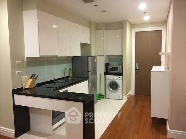 BTS Phom Phong အနီးရှိ Bright Sukhumvit 24 ကွန်ဒိုရှိ 2-BR ကွန်ဒို (ID 2357042)