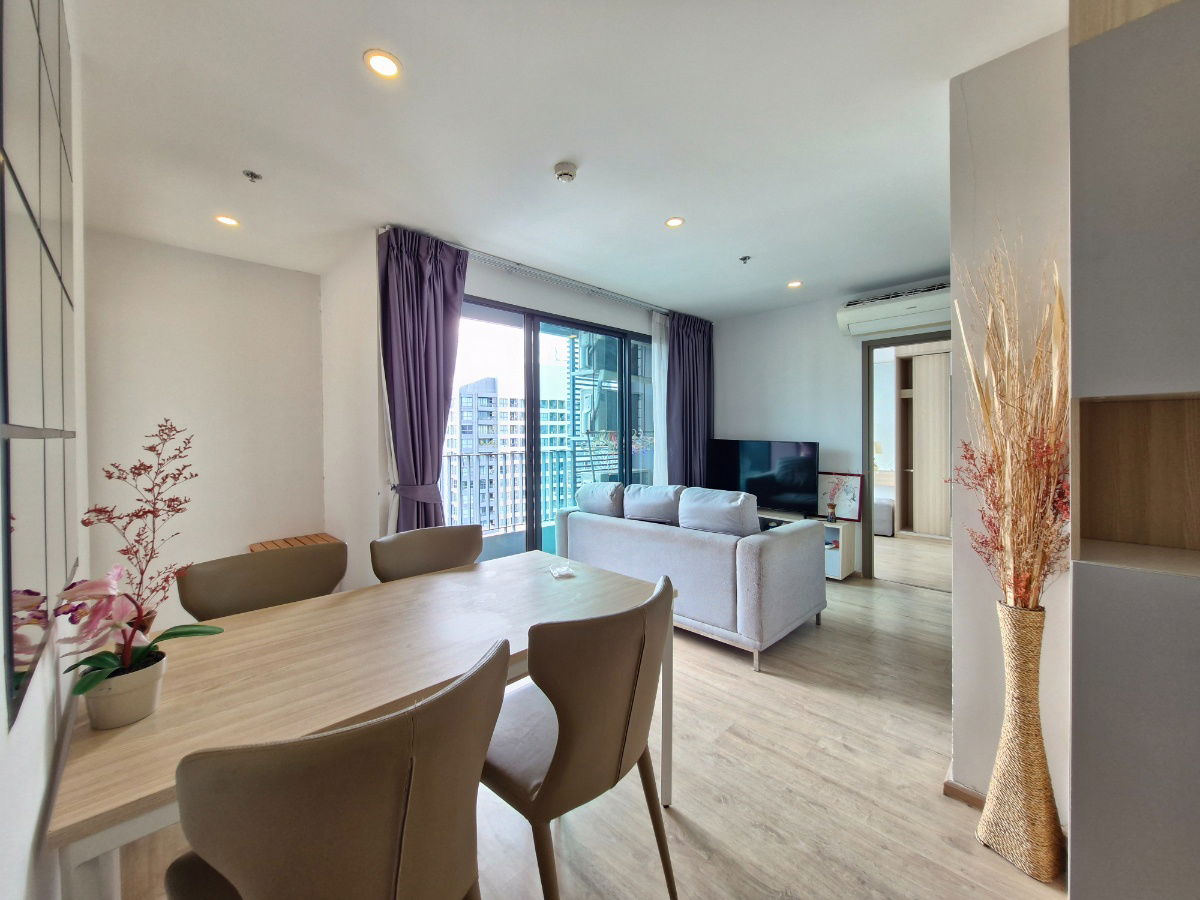 2bedroom 55sqm. Floor10  24,000/month