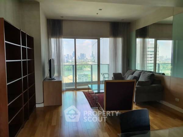 คอนโด 3 ห้องนอน แอท มิลเลนเนียม เรสซิเดนซ์ แอท สุขุมวิท คอนโดมิเนียม ใกล้ BTS อโศก (ID 2349513)