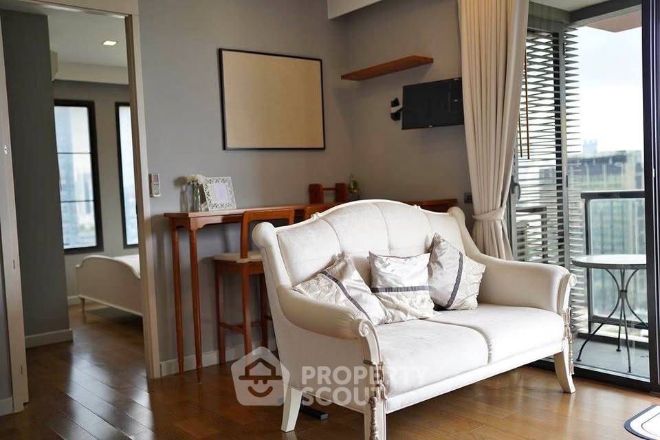 1-BR Condo at M Phayathai near BTS Victory Monument (ID 2438173)