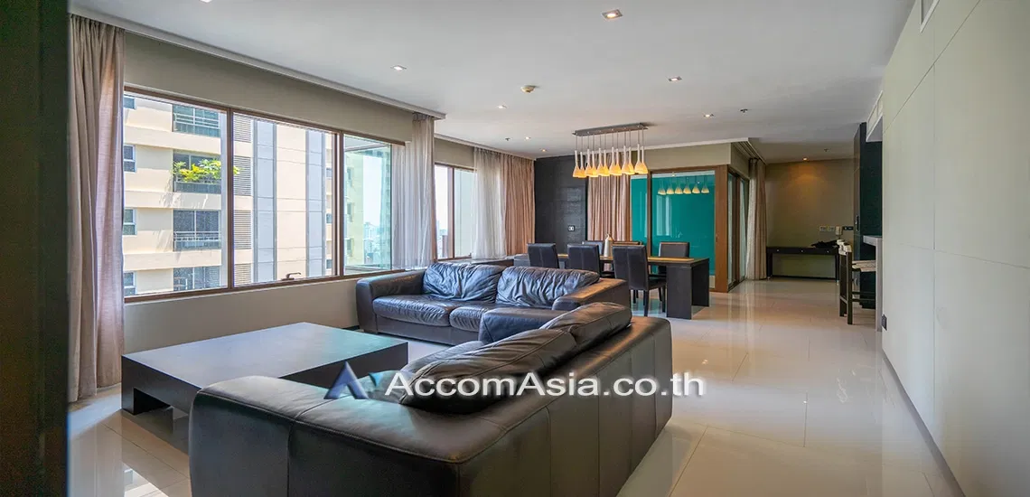 🔼🔽 AccomA 📩 Fully Furnished Condo with Home Office and Open View (AA20659)