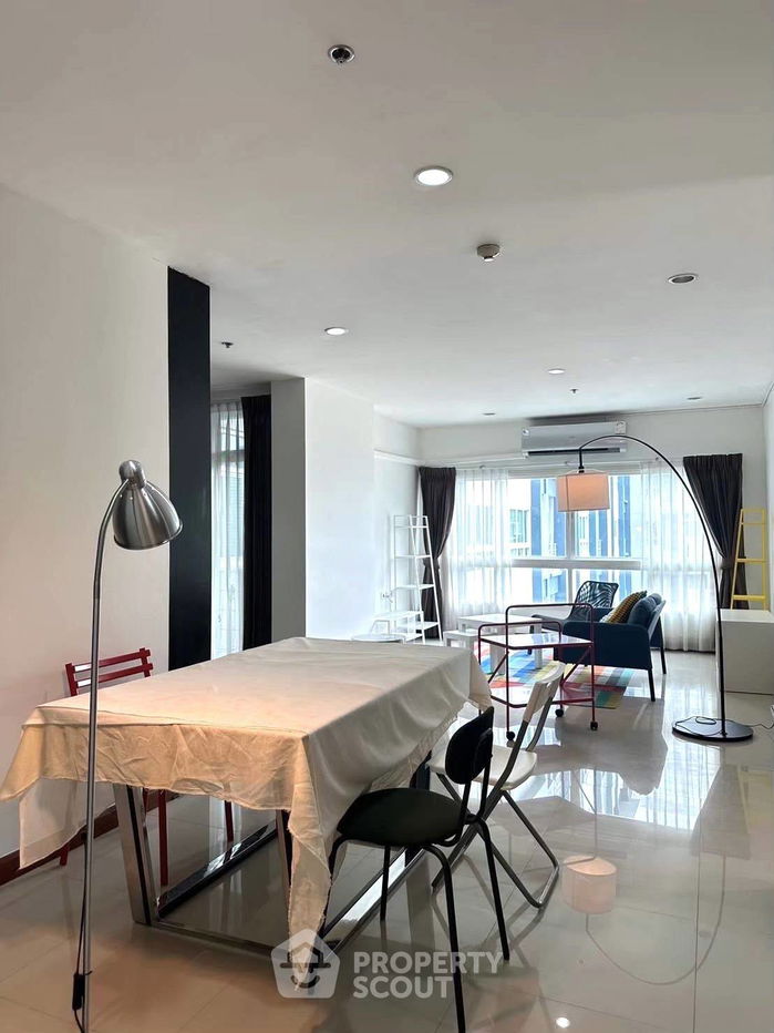 2-BR Condo at PG Rama 9 near MRT Phra Ram 9 (ID 2443803)
