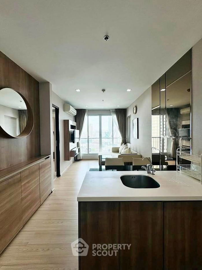 1-BR Condo at Rhythm Sathorn near BTS Saphan Taksin (ID 2438887)