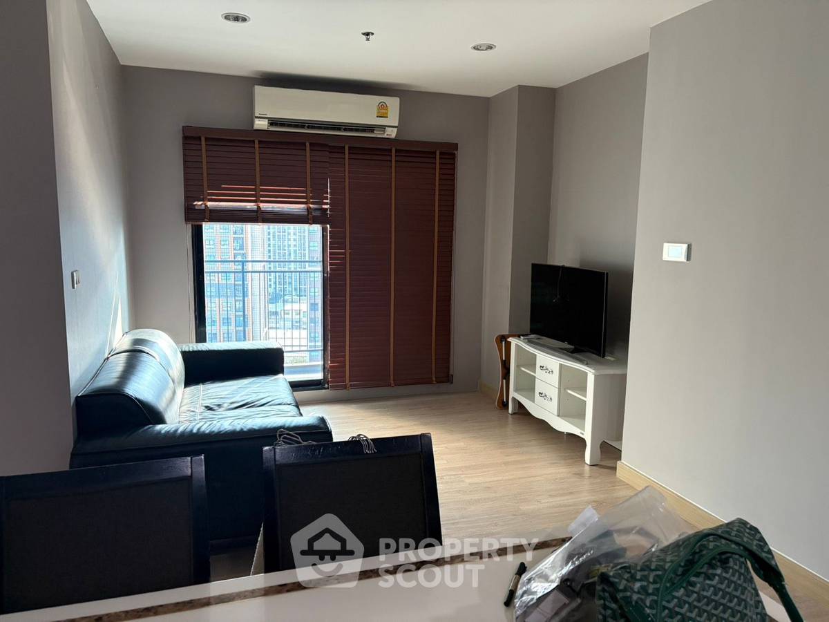 2-BR Condo at Thana Astoria Pinklao near MRT Bang Yi Khan (ID 2444373)