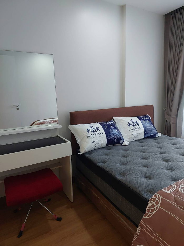 ให้เช่าคอนโด โคเรสซิโอ สาทร-พิพัฒน์ เฟอร์ครบ (S15-9499)