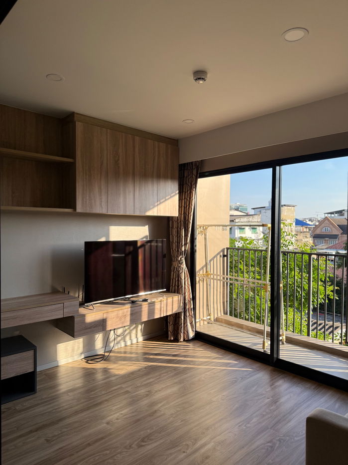 For Rent 🔥 Blossom Condo Sathorn-Charoenrat 1 BR