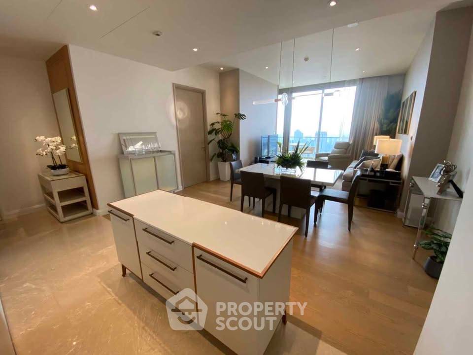 3-BR Condo at Magnolias Waterfront Residences near BTS Saphan Taksin (ID 2314015)