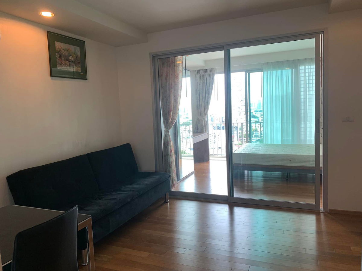 ❣️For rent: The Line Phahonyothin, next to BTS Lat Phrao Intersection/MRT Phahonyothin, opposite Central Ladprao. Lotus is in front, 17th floor