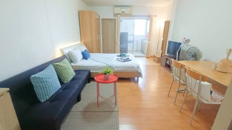 City home Sukhumvit 100 m. to BTS Udumsuk 30 sqm. Fully furnished, equipped, appliances and bed linen.