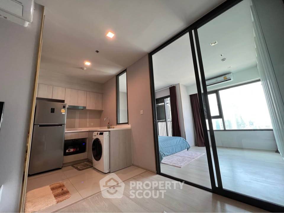 1-BR Condo at Life One Wireless near BTS Phloen Chit (ID 2436263)