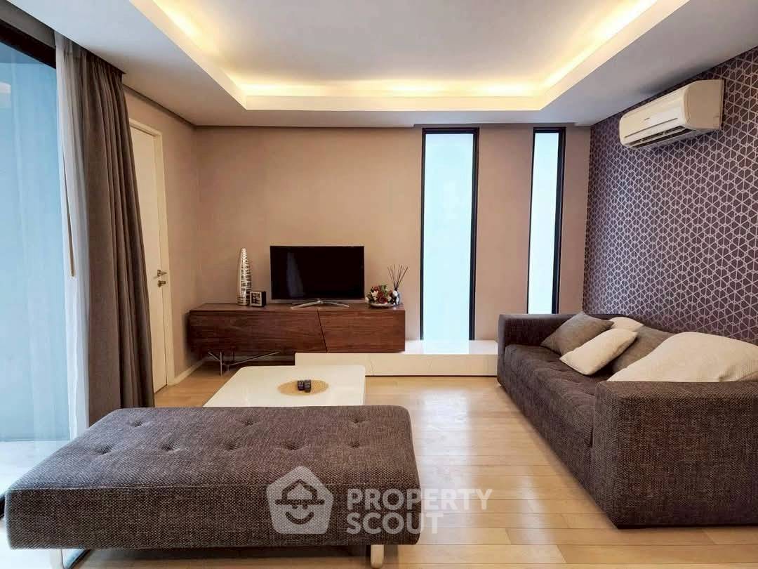 1-BR Condo at Mode Sukhumvit 61 near BTS Ekkamai (ID 2446486)
