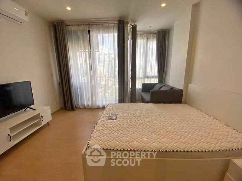 Studio Condo at Maru Ekkamai 2 near BTS Ekkamai (ID 2332853)