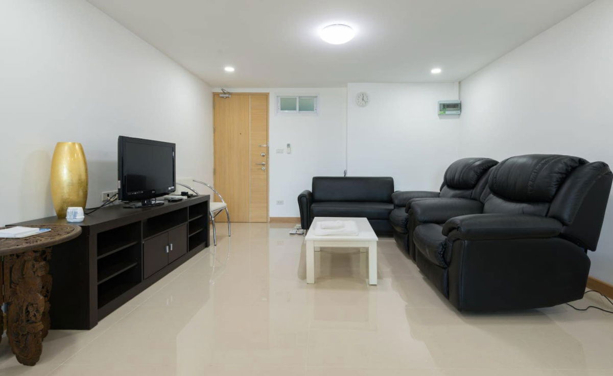 Available 25Dec25! Ratchathewi Tower. Studio 41sqm. Line id: @pfagent