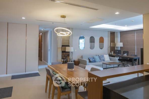 3-BR Condo at The River Condominium near BTS Saphan Taksin (ID 2442823)