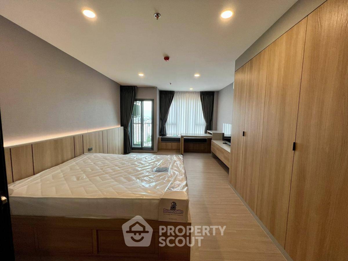 Studio Condo at Aspire Sukhumvit-Rama 4 near BTS Phra Khanong (ID 2422171)