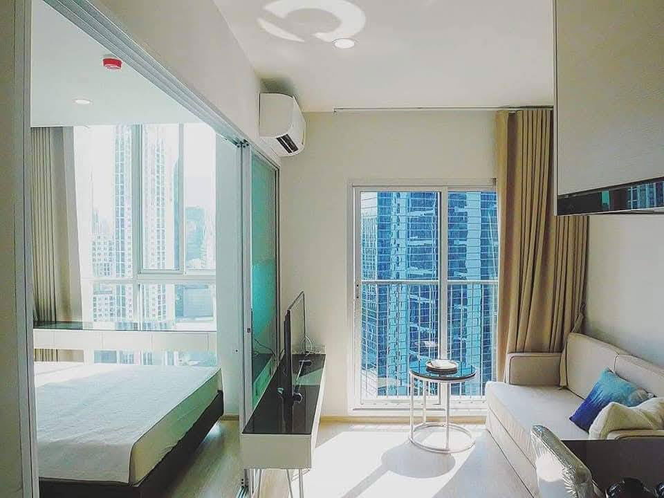 Code: KJ9868  for rent Noble Revolve Ratchada 2 🔥🔥 Line ID: @kjcondo (with @)🔥🔥