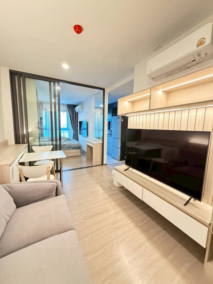 For rent Condo Aspire Ratchayothin