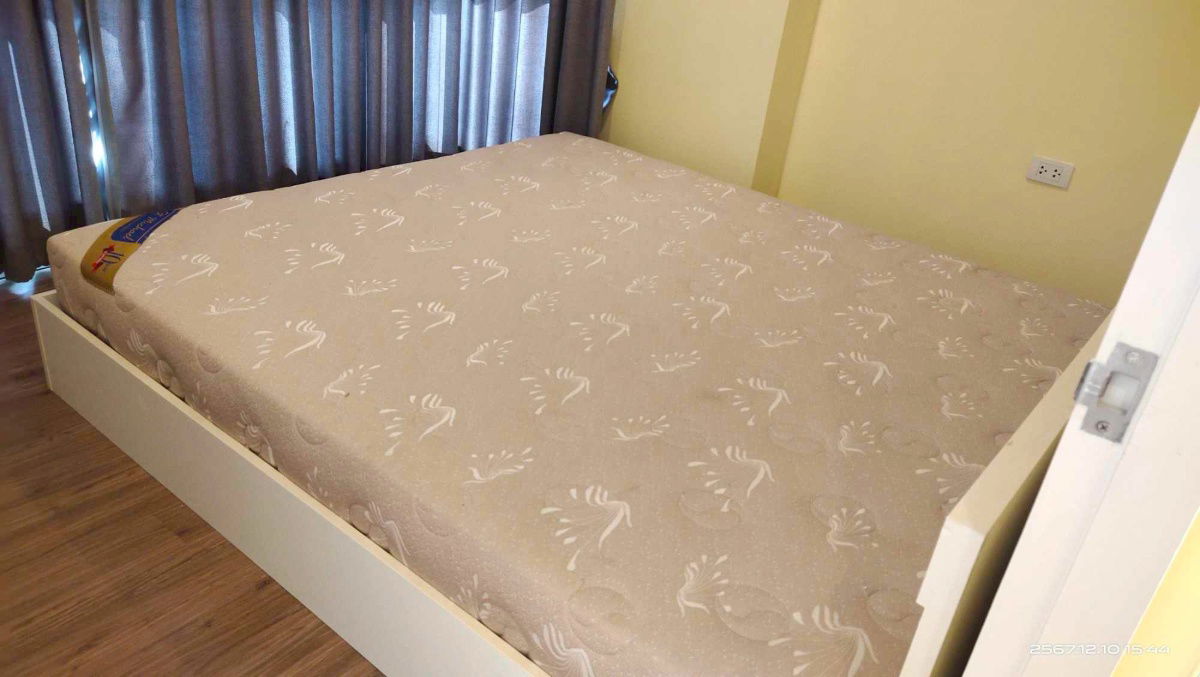 ✨ For Rent !!! HallMark Ngamwongwan Condo | Large 70 SQ.M. Unit | Near MRT Ministry of Public Health