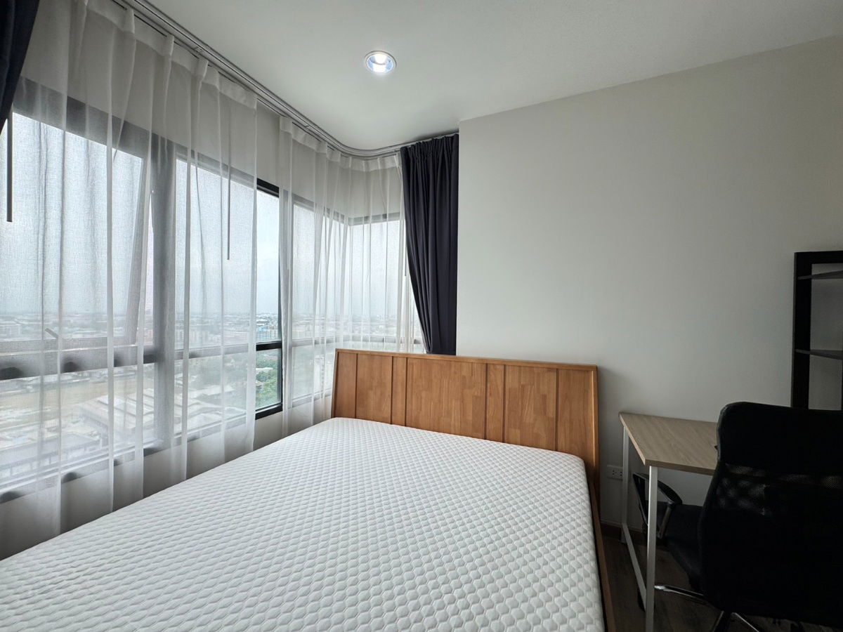 For Rent 🔥  Corner Unit with River View Free! Coway Water Purifier 1 Bedroom | 1 Bathroom | Closed Kitchen 33 sq.m. | 17th Floor 13,000 THB/month