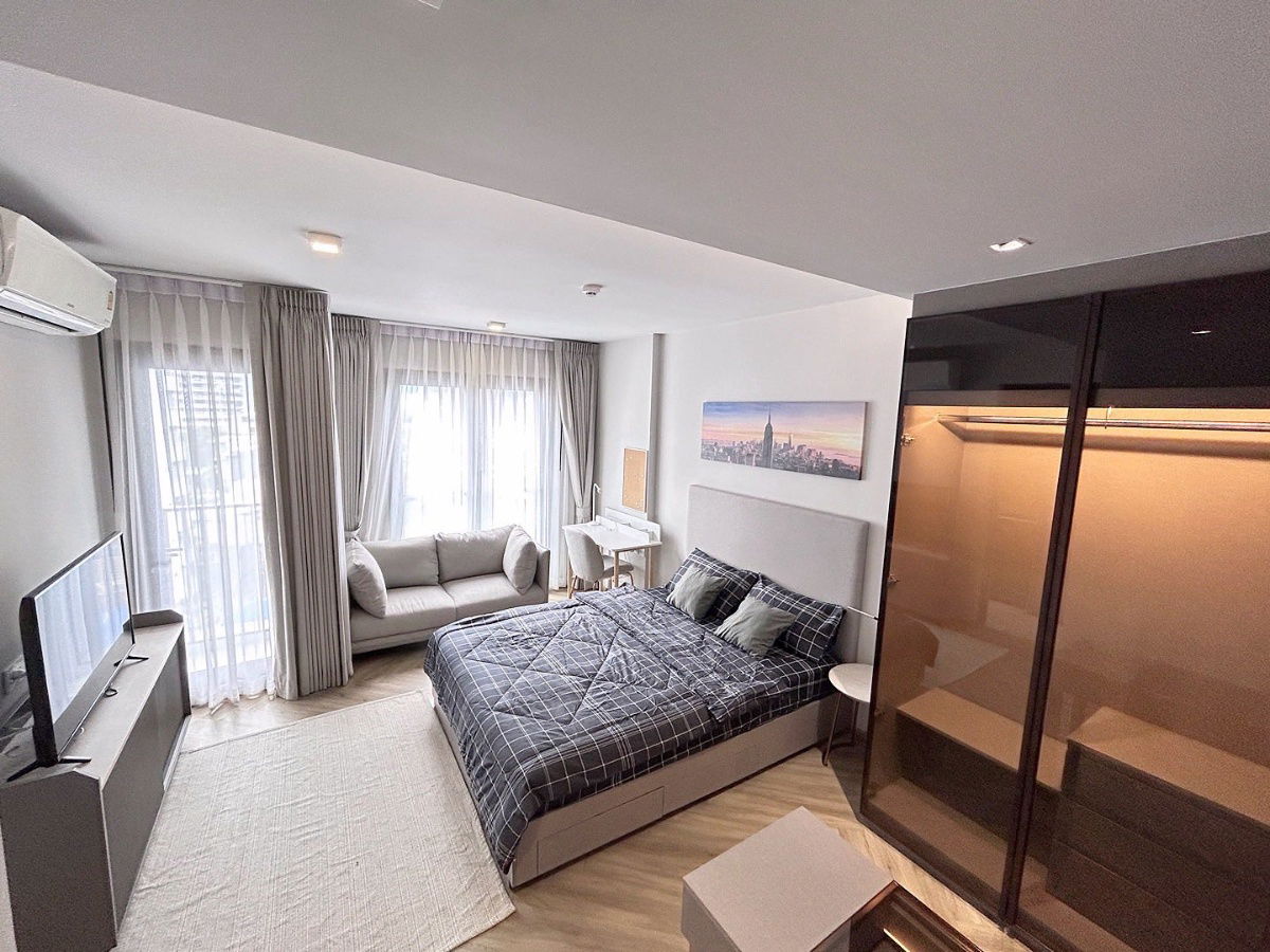 Condo for rent Chapter Thonglor 25 fully furnished (Confirm again when visit).