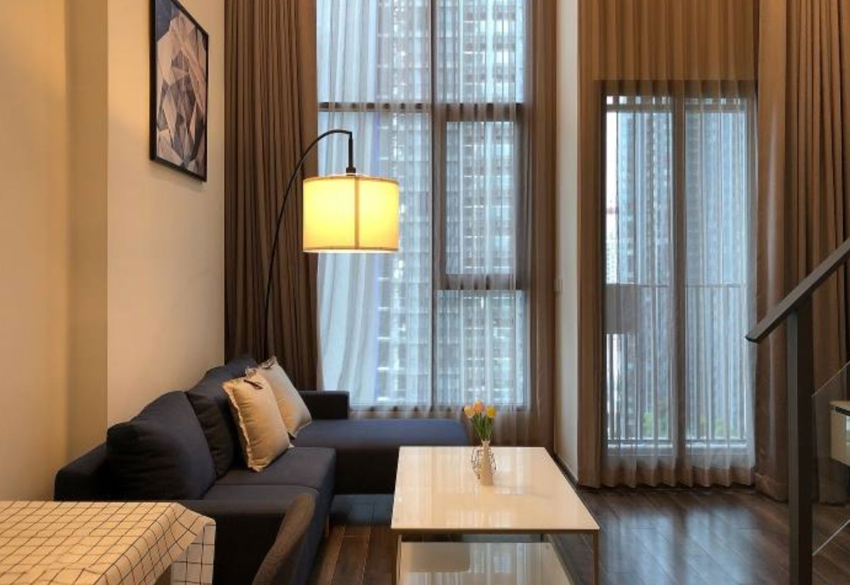 KnightsBridge space. 1bed 38sqm. Line id: @pfagent