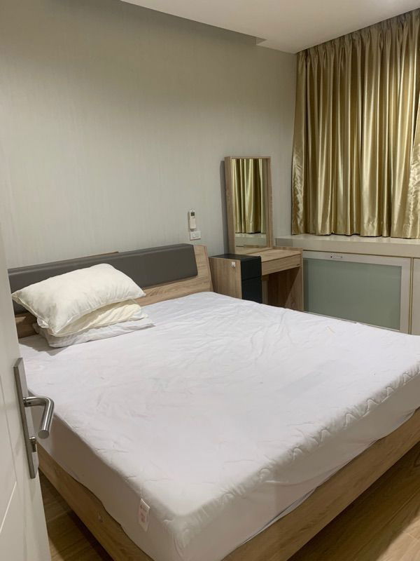 For rent T.C. Green Floor 12 , 37 sq.m.