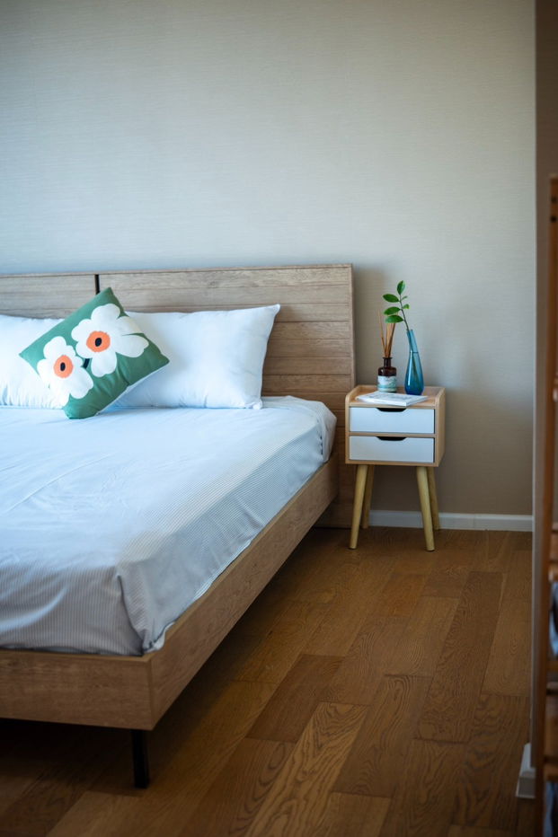 *** Condo for rent: The Saint Residences ***