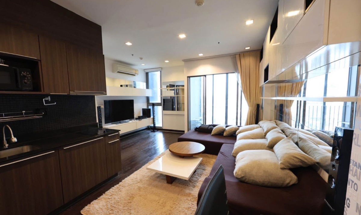 IDEO Q                 Phayathai