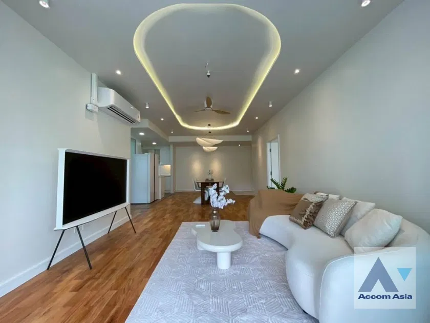 🔼🔽 AccomA 📩 新装修的 2 BR 公寓 @Wilshire (AA45094)