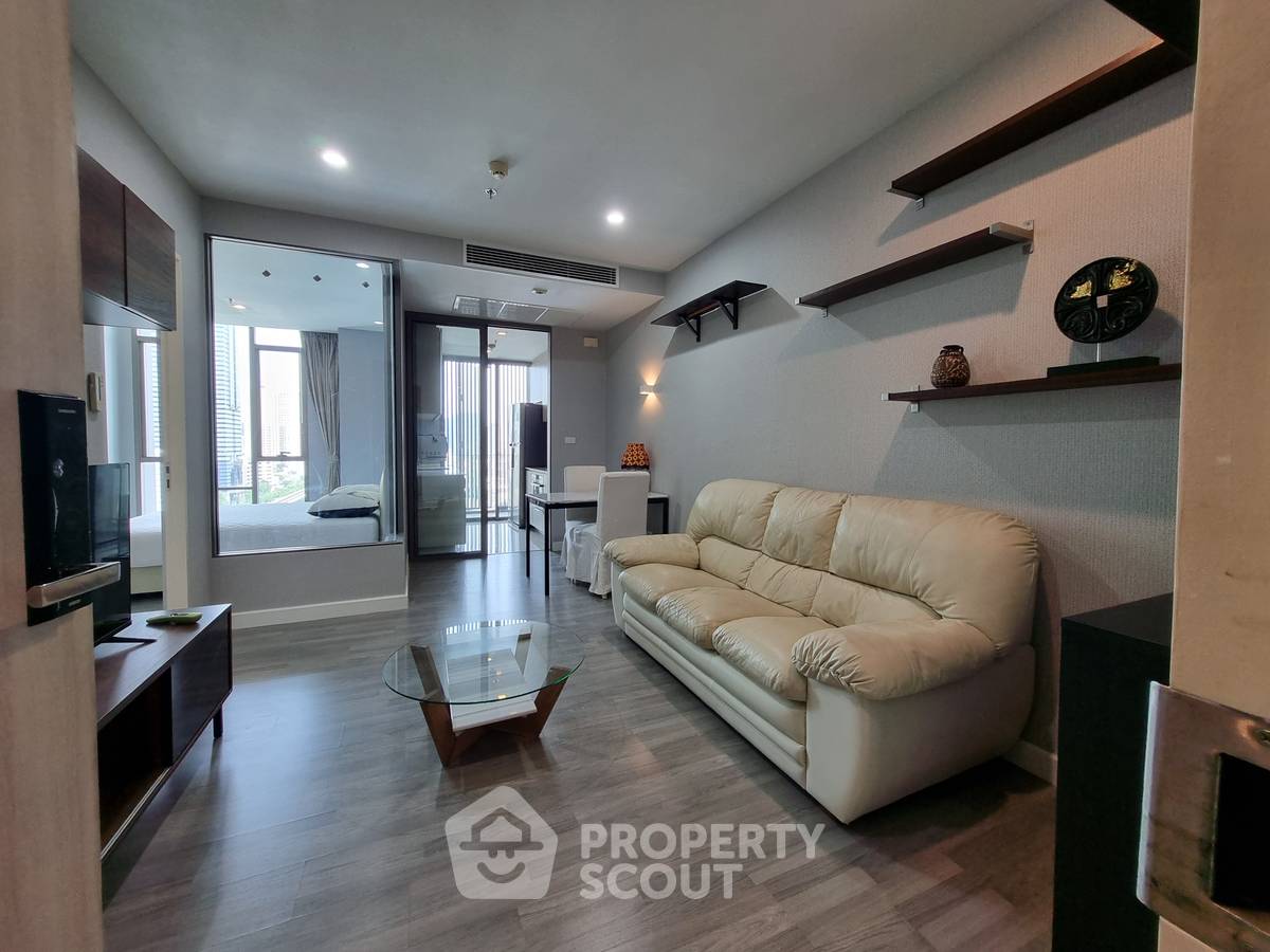 คอนโด 1 ห้องนอน แอท เดอะ รูม Bts วงเวียนใหญ่ ใกล้ BTS วงเวียนใหญ่ (ID 2449555)