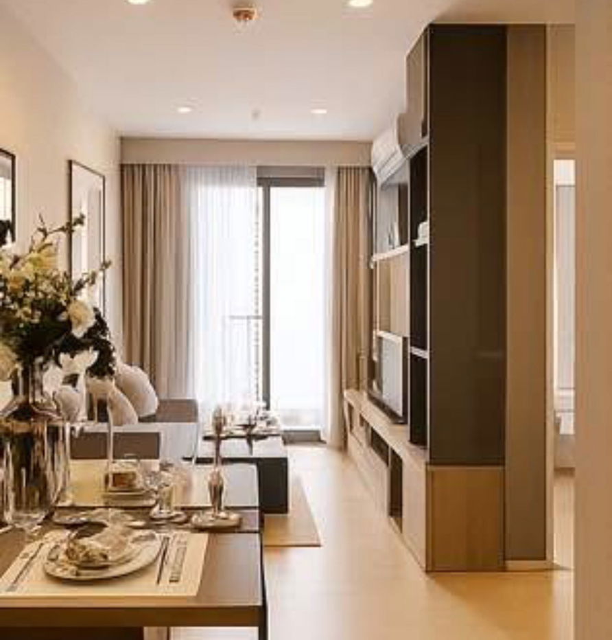 M Thonglor                         10