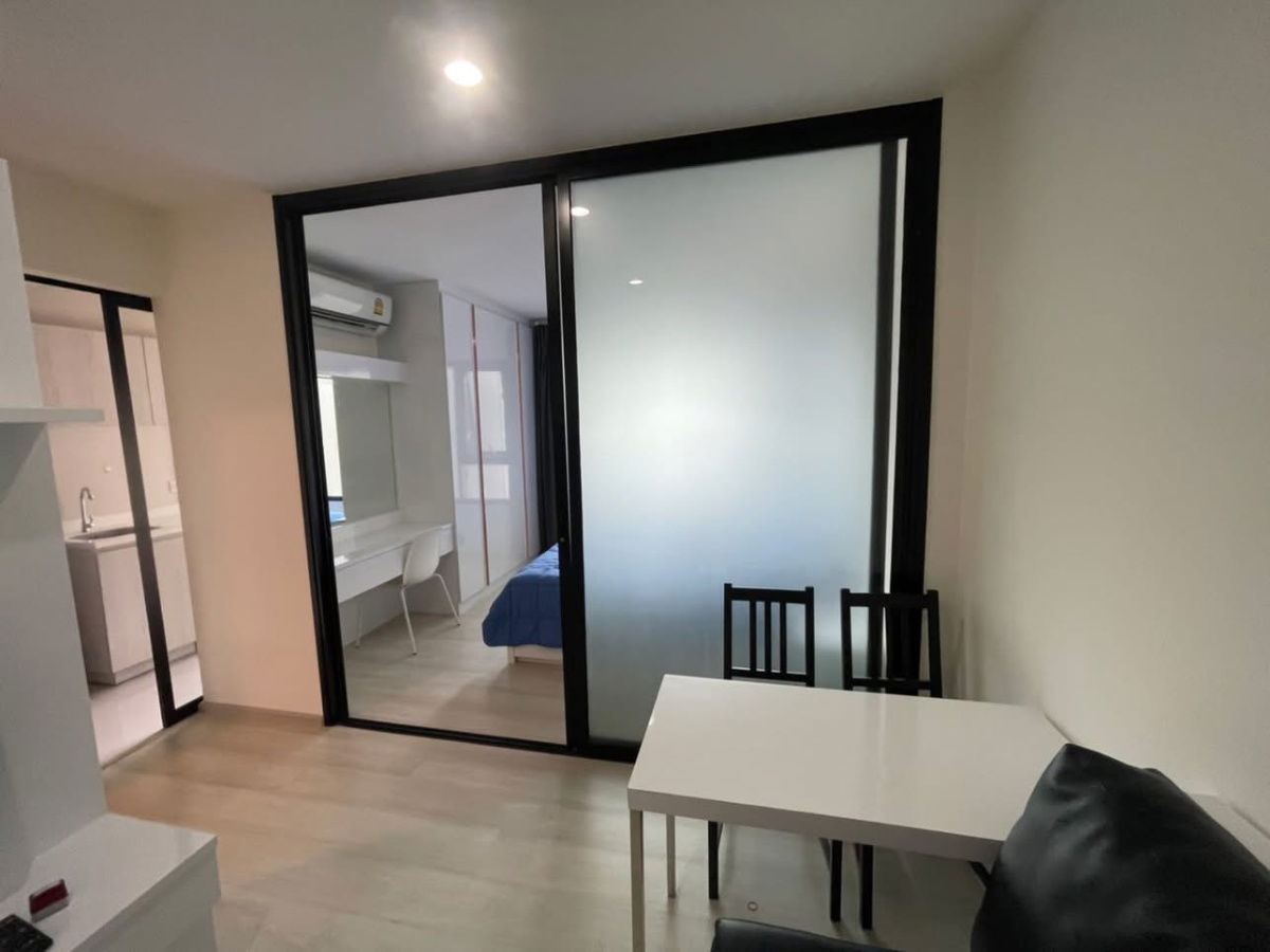 Urgent‼️Beautiful room 🔥🔥🔥 For rent at Life Asoke. Beautiful room, exactly as pictured. Fully furnished + washing machine included‼️