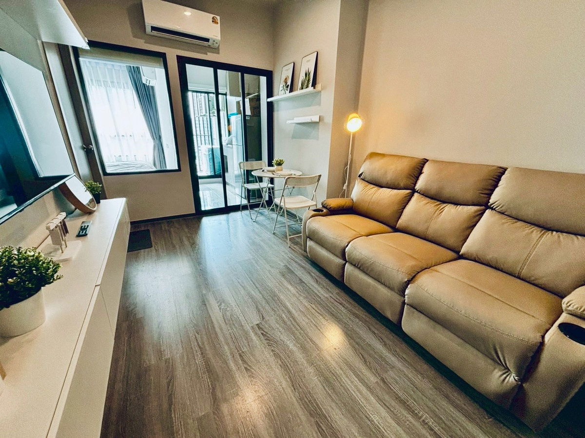 PFD-07526	Condo for Rent:  Ideo Ramkhamhaeng - Lam Sali Station  Schedule a viewing ■ Line: @propertyfinder