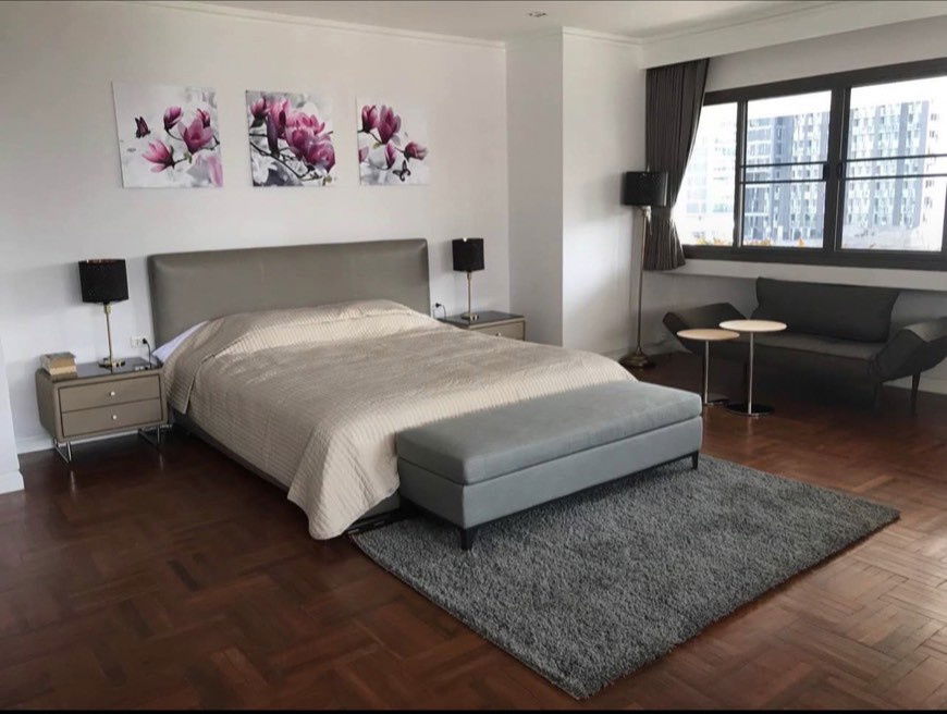 LTH13622 – Condo for Rent | TOWER PARK CONDOMINIUM | 265 sqm | 3 Beds 3 Baths | Near BTS Nana |