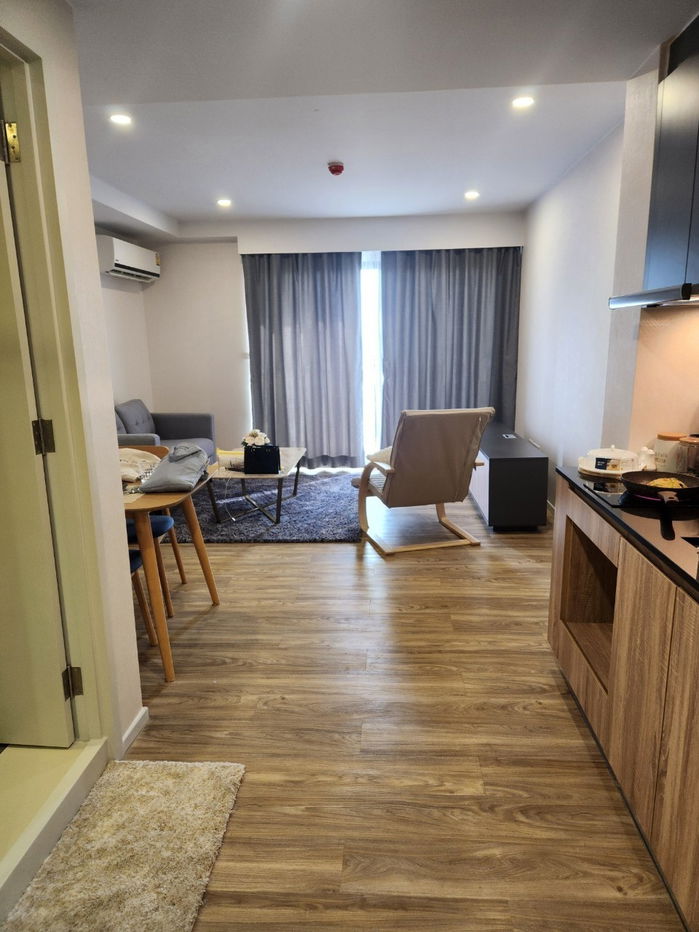 > ให้เช่า Blossom @สาทร เจริญราษฎร์ 2B 2B 77 SQM