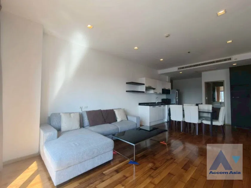 🔼🔽 AccomA 📩  2 BR Condominium @Noble Reveal (AA30215)