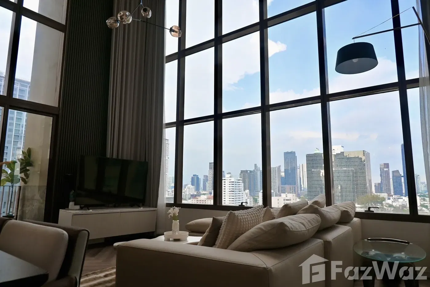 The Emporio Place Sukhumvit 24 1943744