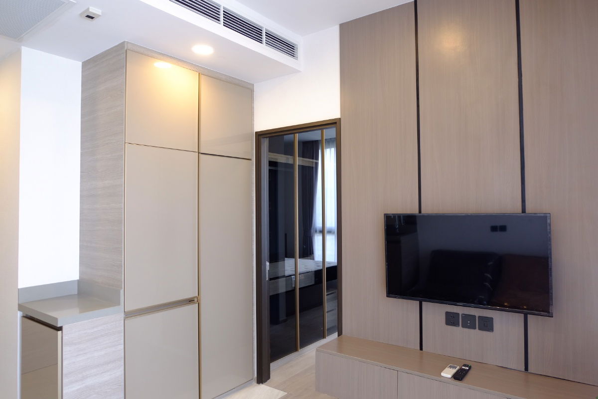 For Rent - The Crest Park Residences , Luxury 1 bedroom 1 bathroom