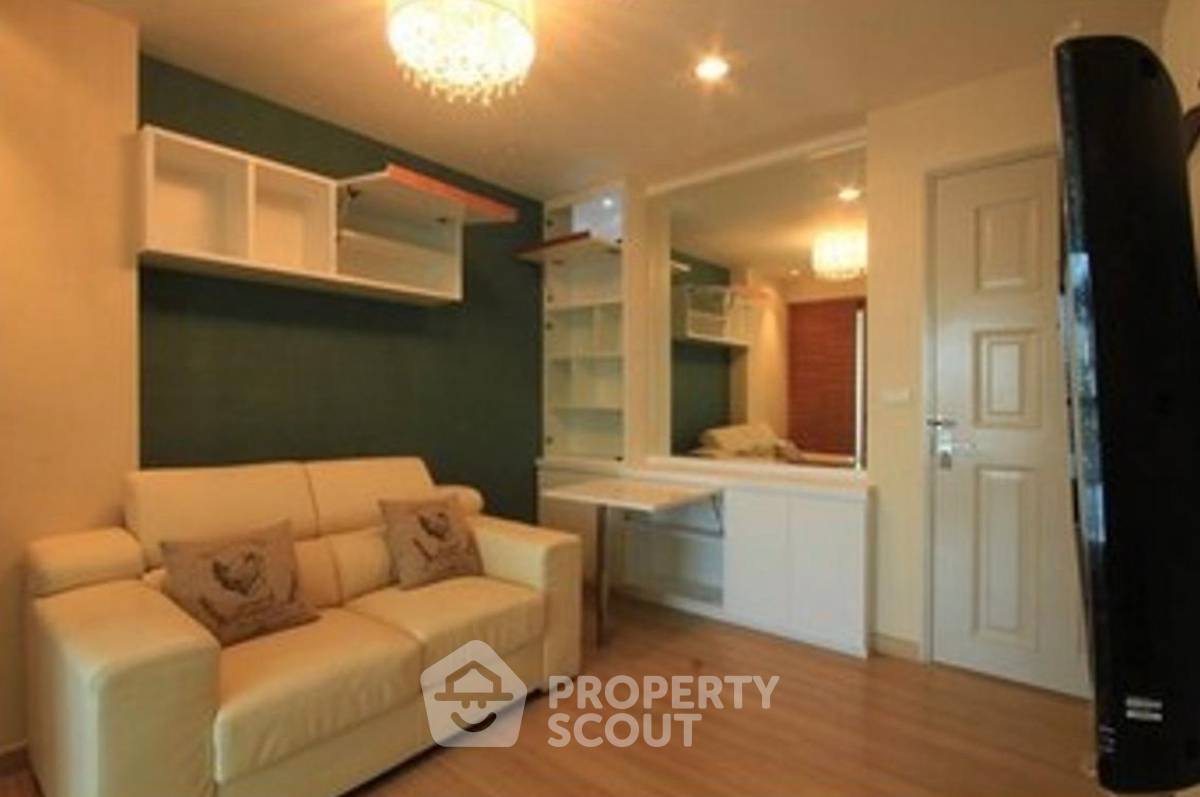 Life @ Sathorn 10 靠近圣路易斯轻轨站的 1 居公寓 (ID 2448960)